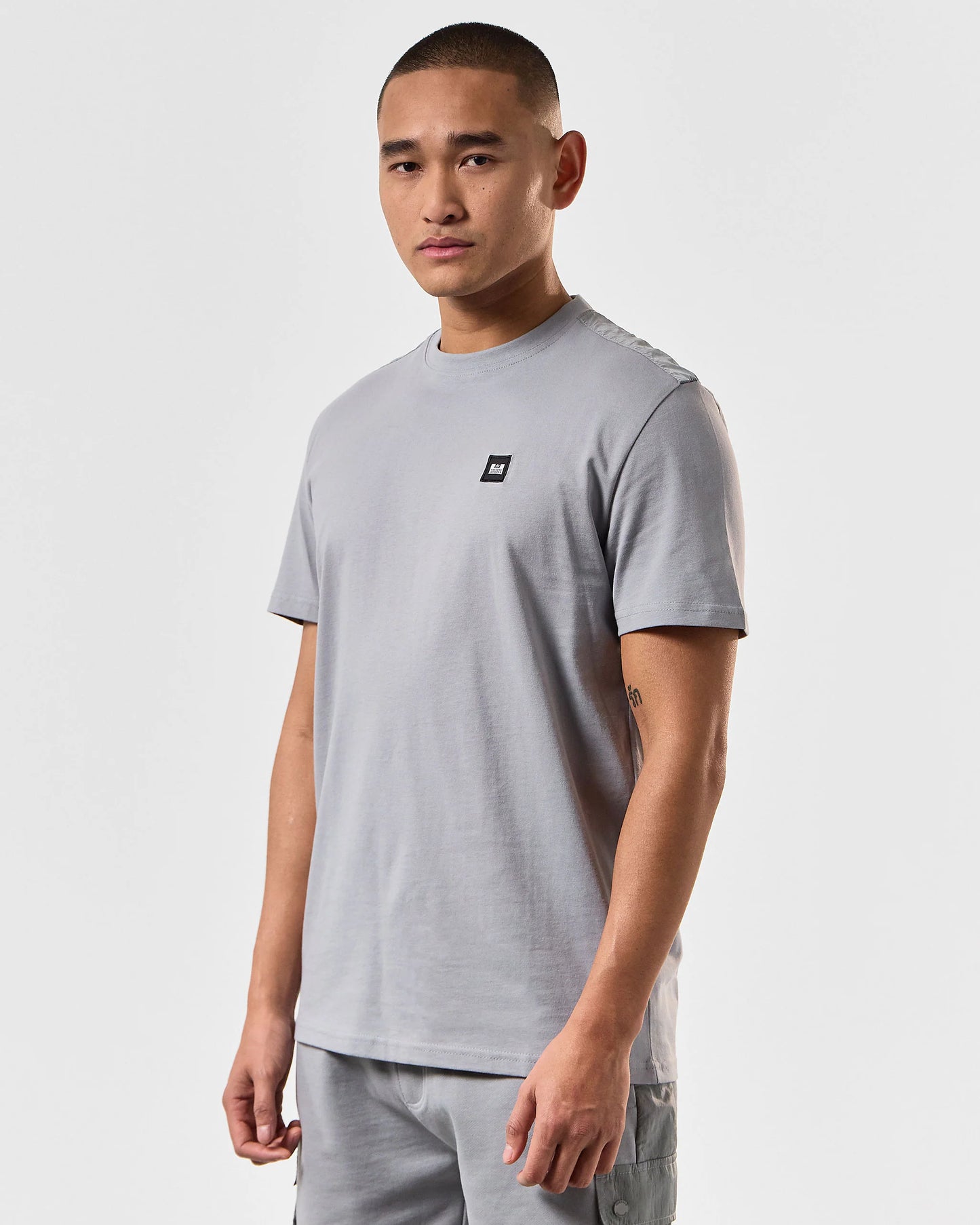 Weekend Offender - Garcia T-Shirt Smokey